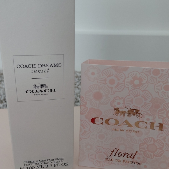 Coach Dreams Sunset Eau de Parfum Sachet - Picture 2 of 4